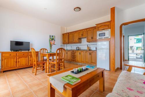 פוארטו דל כרמן Apartamentos Los Quiqueres מראה חיצוני תמונה