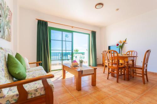 פוארטו דל כרמן Apartamentos Los Quiqueres מראה חיצוני תמונה